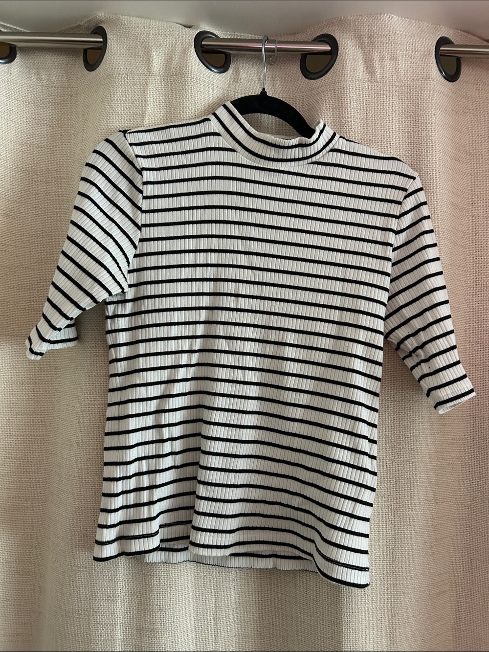 Old Navy White and Black Striped Mock Neck Ribbed Tee